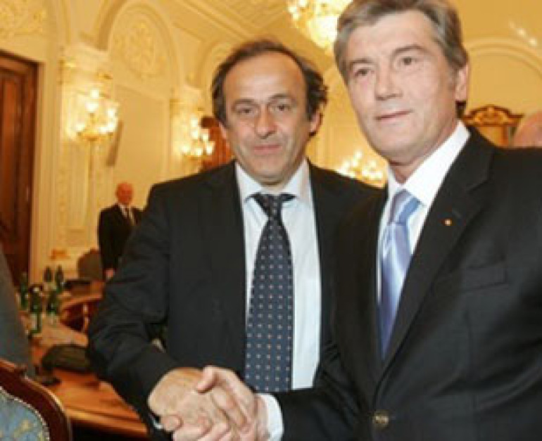 Ющенко пригрозил городам отнять Евро-2012