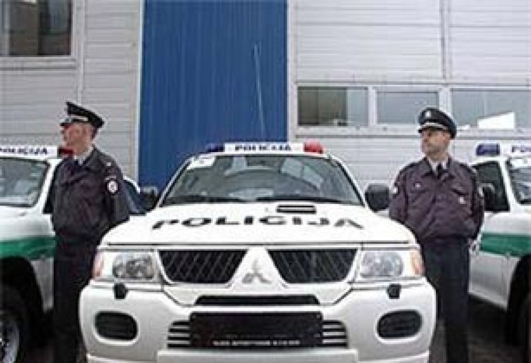 Двое убиты и трое ранены в перестрелке в московском кафе