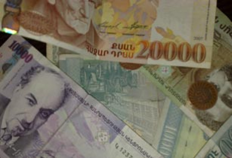 Возможно ли новое изменение соотношения доллар-драм