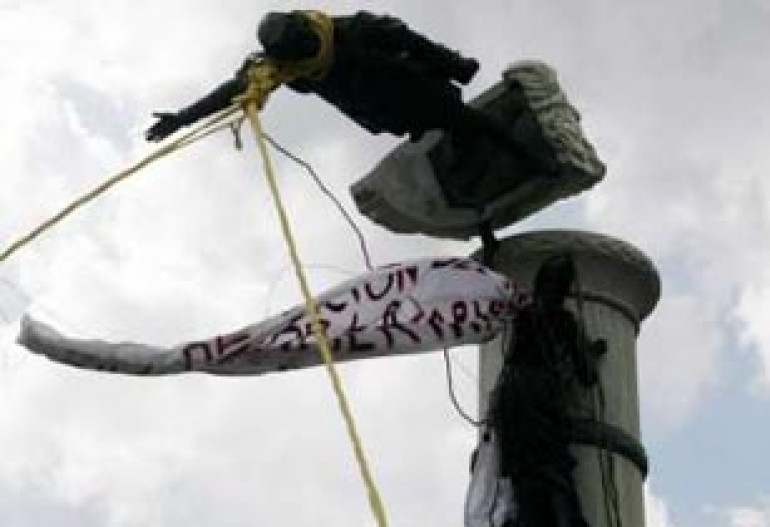 Уго Чавес снесет памятник Христофору Колумбу