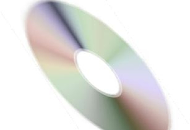 100 DVD на одном компакт-диске