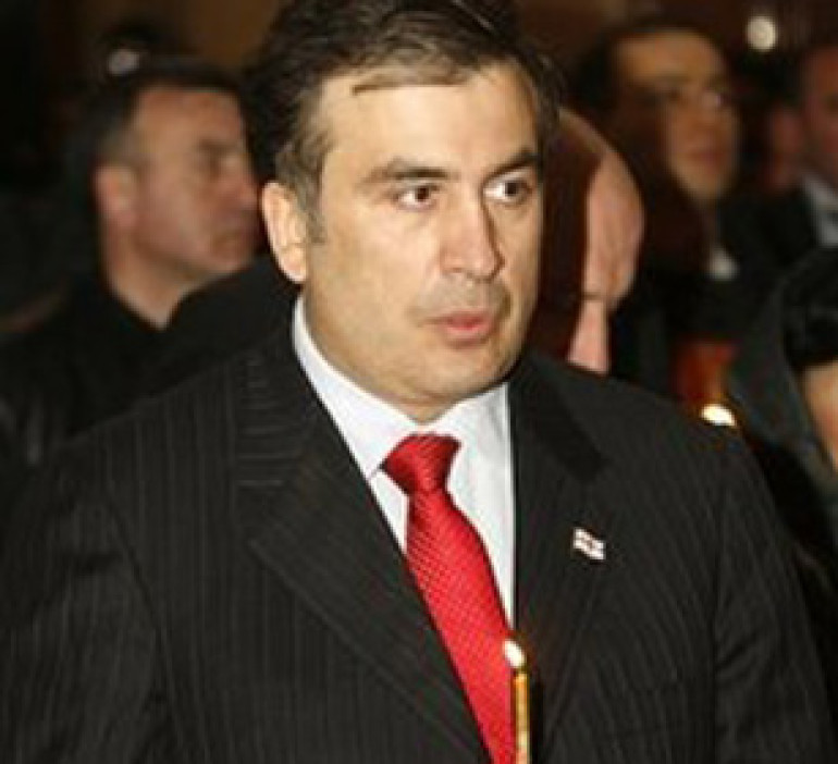 Саакашвили уйдет в отставку до 6 мая