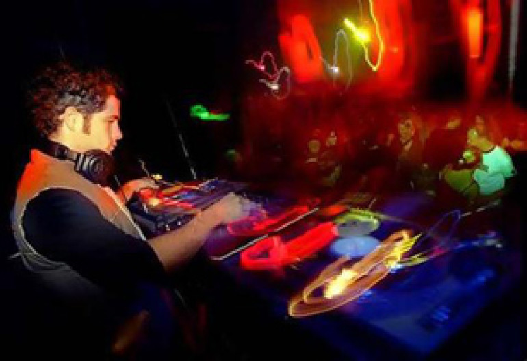 9 марта – всемирный день DJ-ев