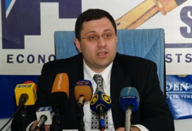 Politics, What Else? Yeritsyan Now Takes a Swipe at Tsarukyan 