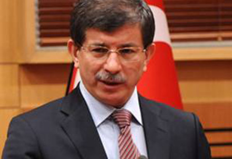 Davutoglu Speaks Out Against Deporting Armenians Living in Turkey Without Status