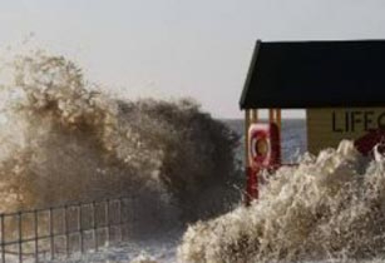 ‘Cyclone Thomas’ Hits South Pacific Island Nation