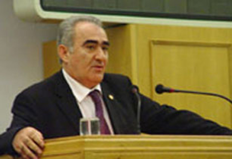 Galust Sahakyan Apparently Doesn’t Have a Lot of Money