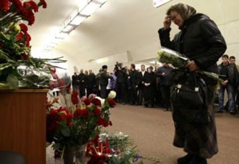 Число жертв трагедии в московском метро достигло 39 человек