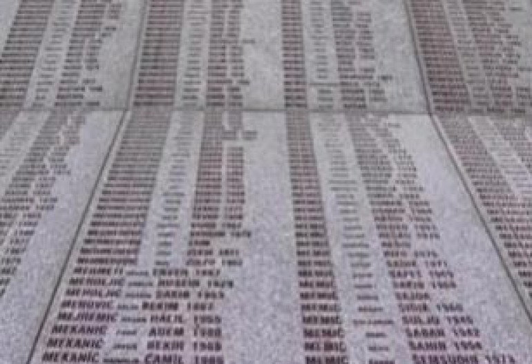 Serbian MPs Offer Apology for Srebrenica Massacre (But Don't Call it Genocide)