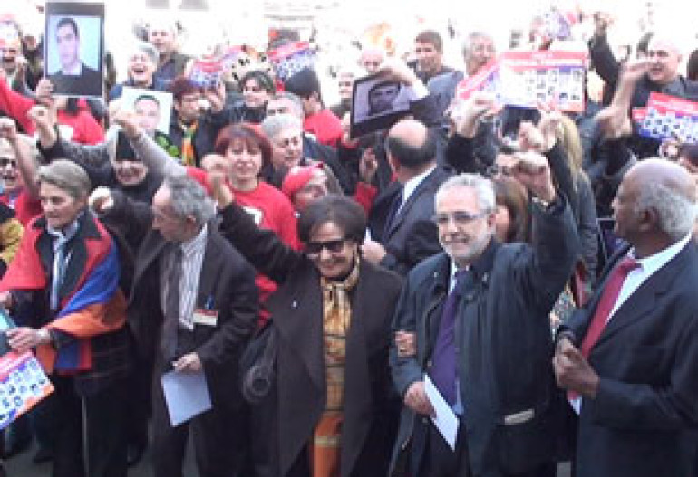 'We Stand Beside You': FIDH President and Secretary General Greet Protestors 