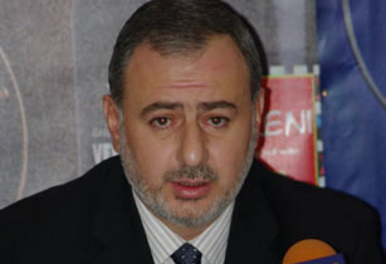 Authorities Should Not Attach Importance to What Opposition Says: Ararat Zurabyan 