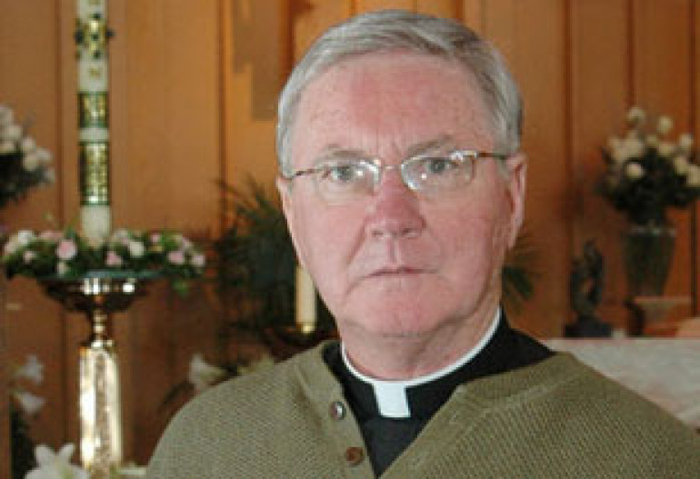 Priest Calls for Pope's Resignation 