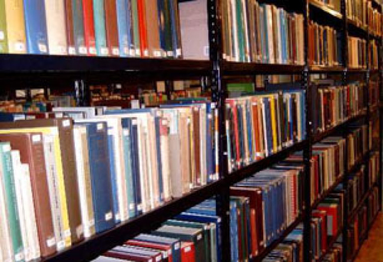 UN Office in Armenia Donates Books to National Library of Armenia 