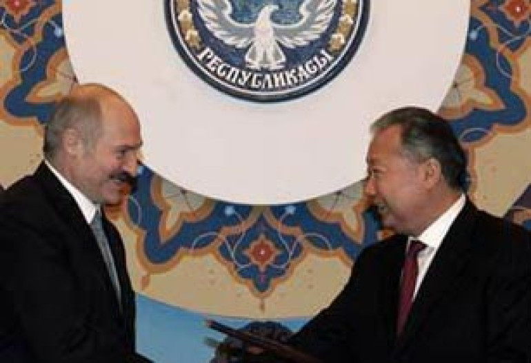 Ousted Kyrgyz leader Bakiyev 'Remains President' 