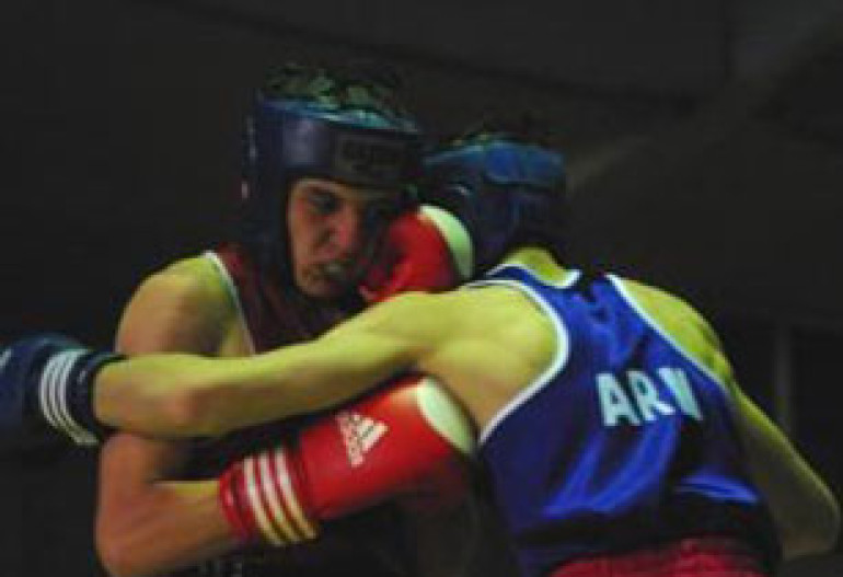Hrayr Matevosyan Defeats Sembich in Baku 