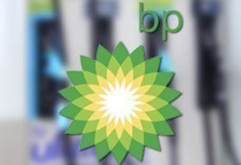 Правительство США призовет компанию BP к ответу за разлив нефти