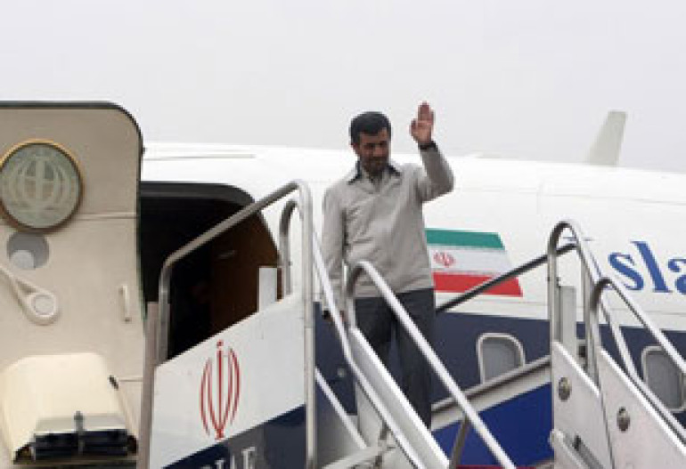 Iran Row Looms at Nuclear Talks 