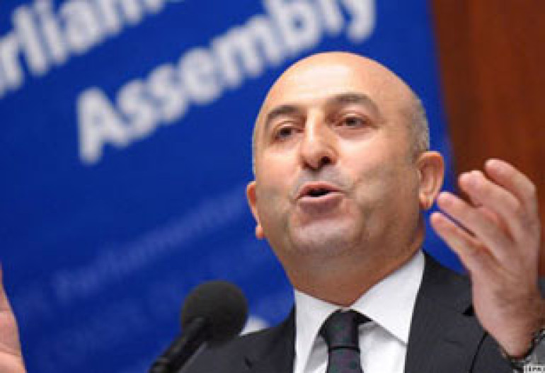 Mevlut Chavushoglu Arrives in Armenia 