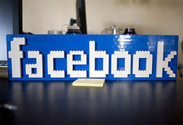 Facebook Outstrips Arab Newspapers: Survey