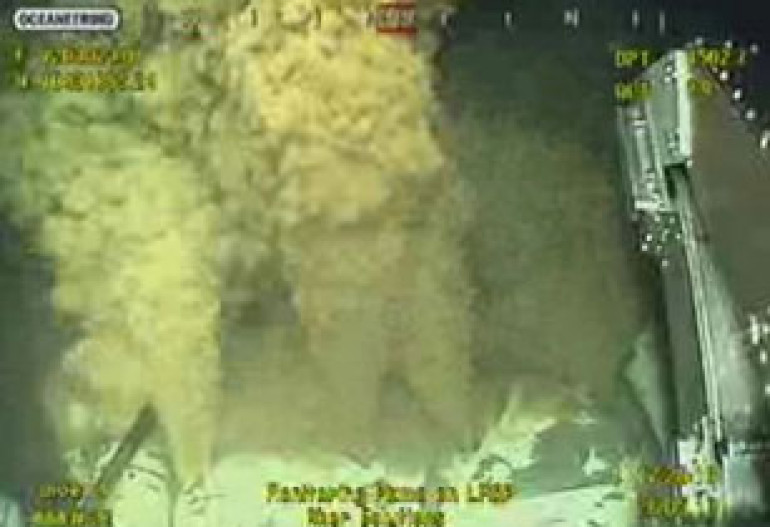 Gulf Oil Spill: BP Says 'Top Kill' Plug Going to Plan