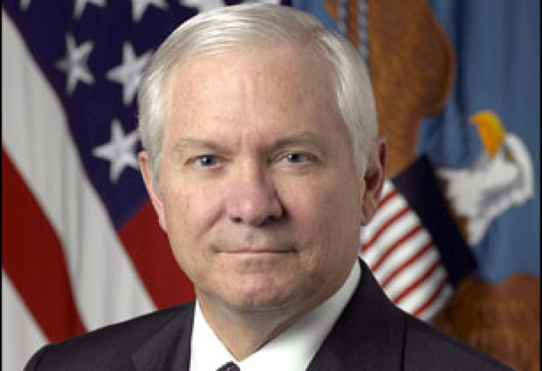 US Defense Minister Gates to Visit Azerbaijan: Bloomberg  