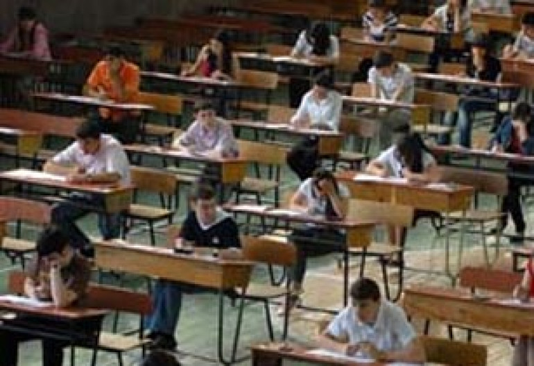 1171 Failed in Joint Exam in Armenian and Literature