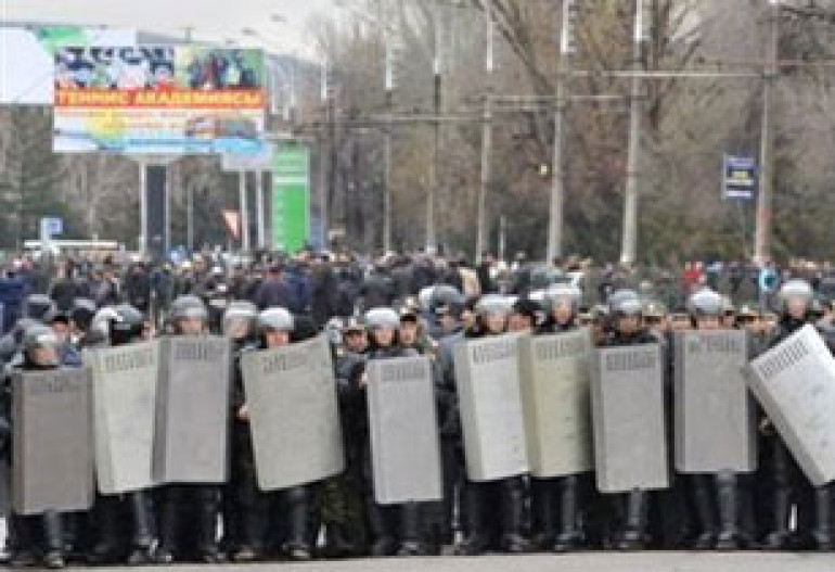 Fresh Ethnic Clashes Hit Kyrgyz Southern City of Osh