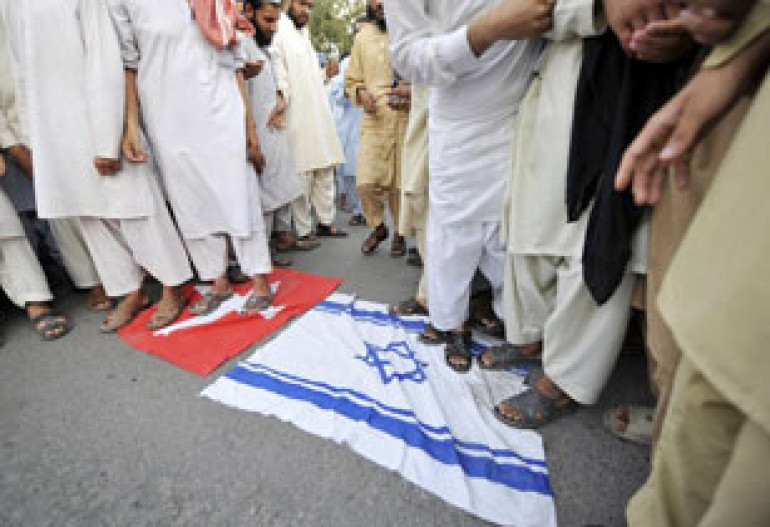 Israeli Cabinet Considers Easing Gaza Blockade