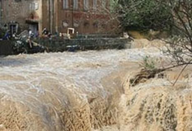 Лазурный Берег стал зоной бедствия - погибли 19 человек