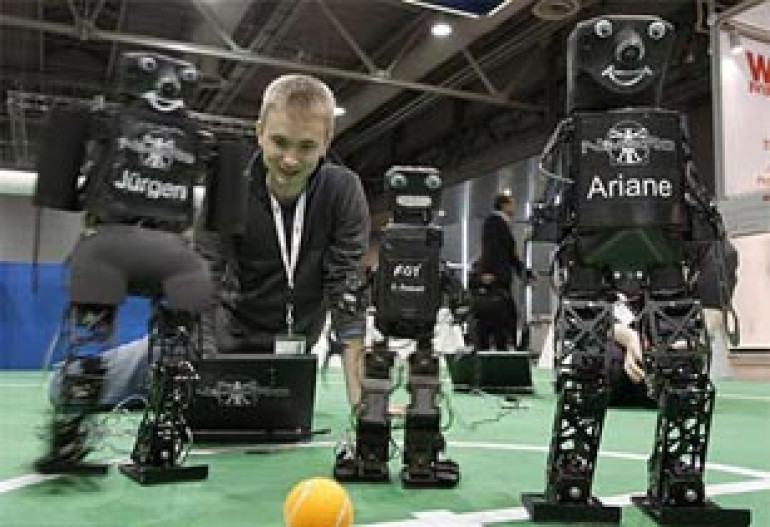 В Сингапуре соревнуются роботы из 40 стран
