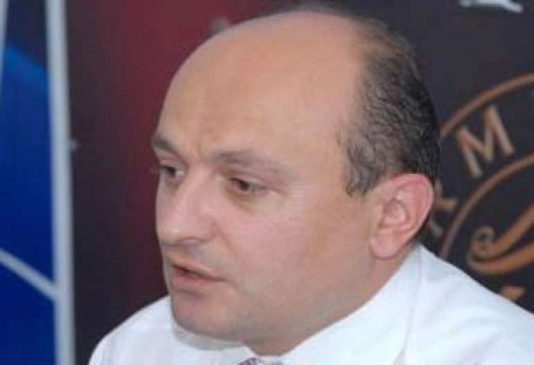 Why did Clinton not meet the opposition in Armenia and Azerbaijan? Explains Stepan Safaryan 
