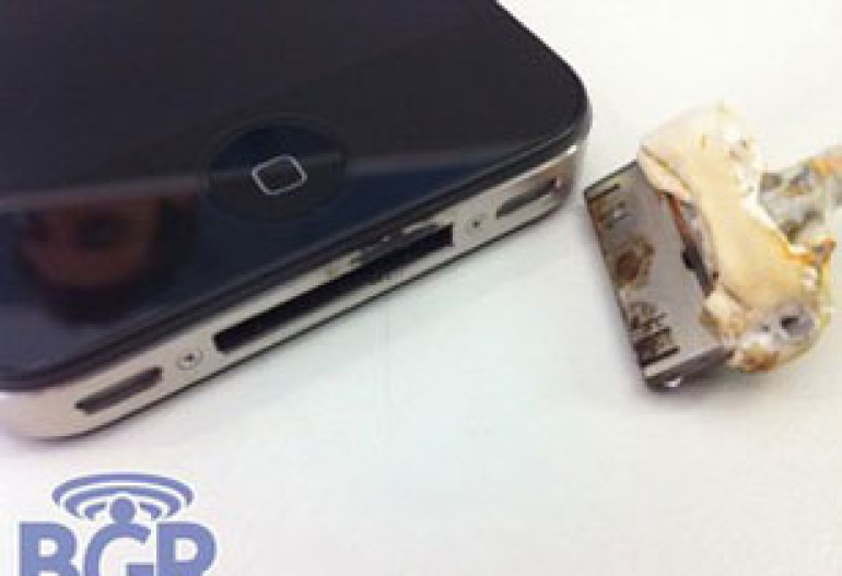 Близкое знакомство с iPhone 4 закончилось ожогами
