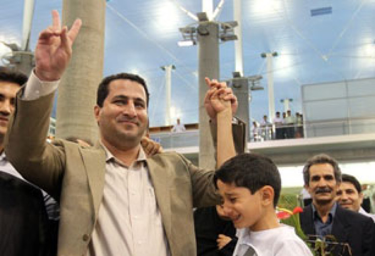 Iran nuclear scientist Shahram Amiri returns home 