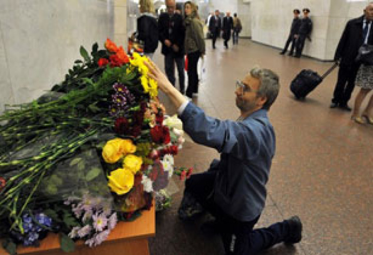 France charges three Chechens in terror probe
