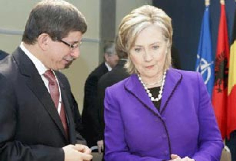 Davutoglu shouted at US Sec. State Hilary Clinton 
