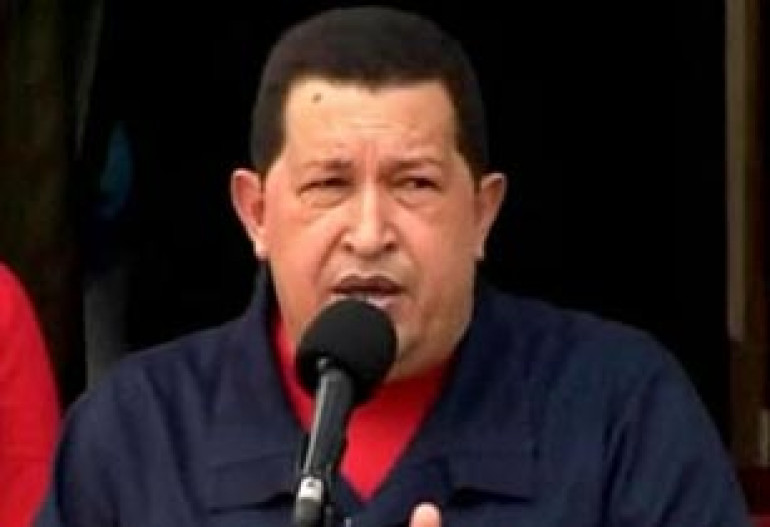 Venezuelan head Chavez threatens US oil cut over Colombia row