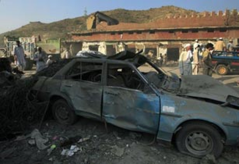New storm warnings in pakistan hinder rescue