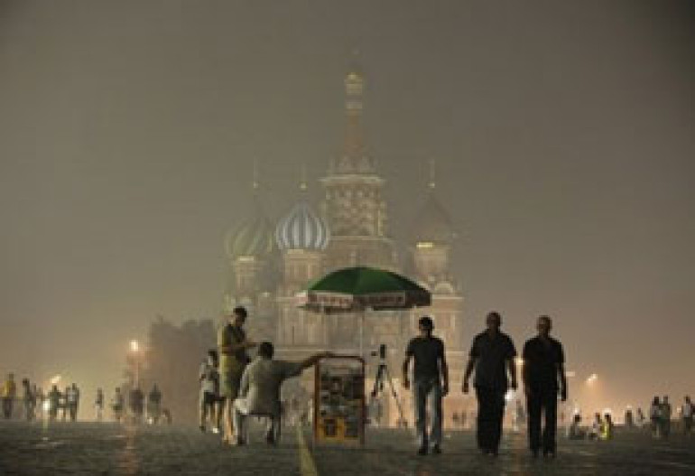 Moscow under smog health warning as wildfires burn