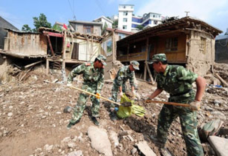 More than 700 people confirmed dead in China landslide