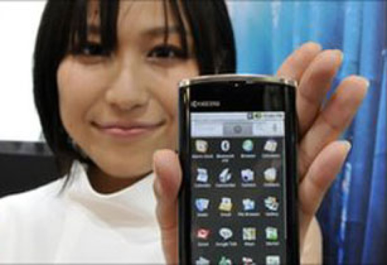 Virus writers hit Google Android phones
