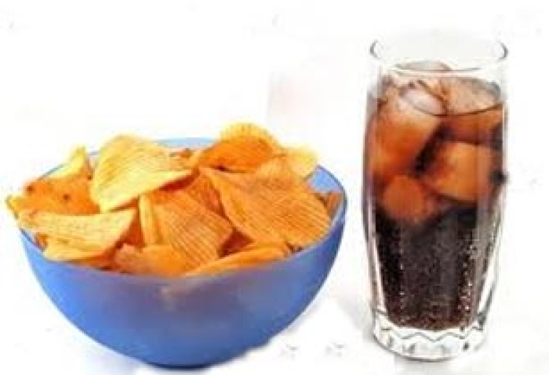 Ուկրաինացի դպրոցականներին կարգելեն կոլա և չիպս օգտագործել