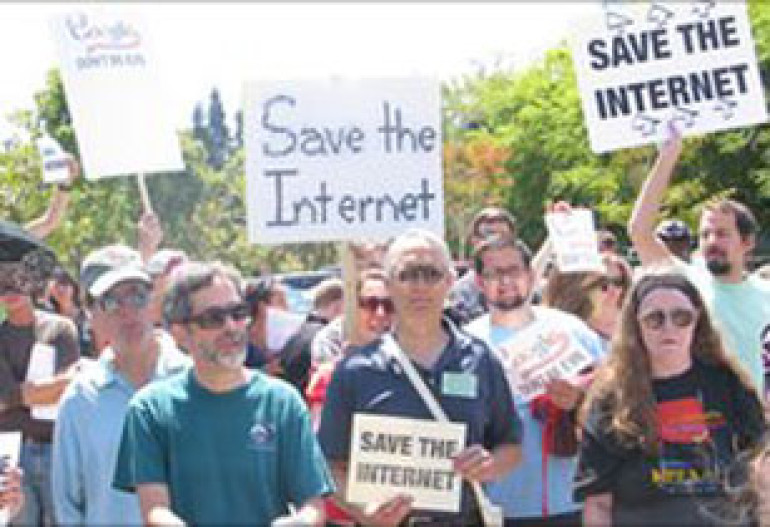 Protesters denounce Google plan for 'two-tier internet'