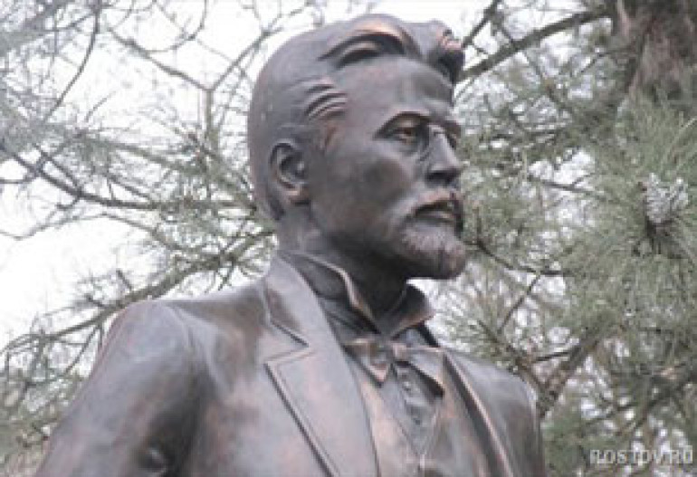 В столице Шри-Ланки появился памятник Чехову 
