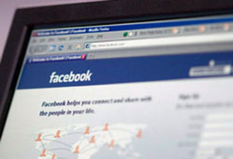 Facebook 'dislike' scam warning 