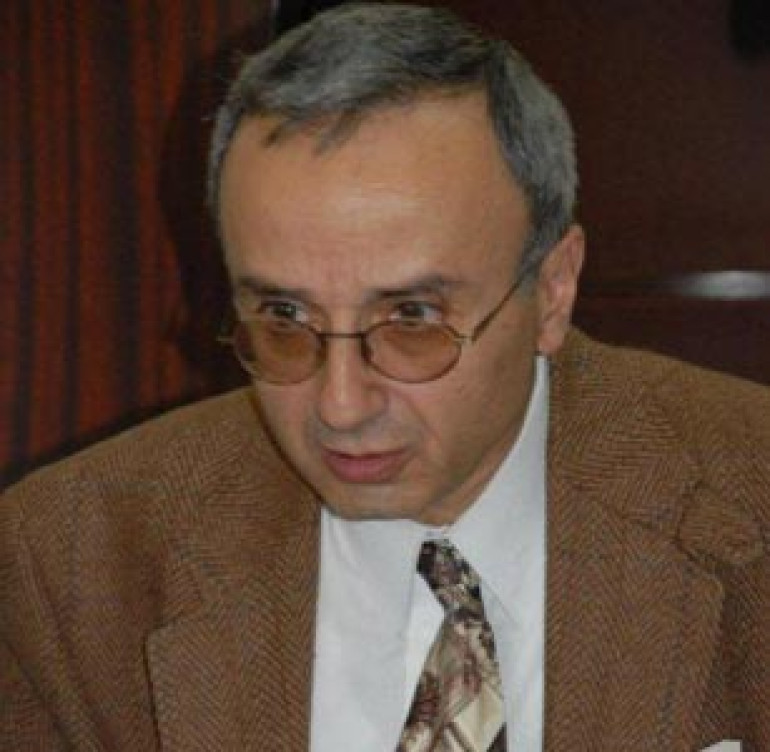 Կրթական վարչարարությունը շարունակում է հենվել տոտալիտար վարչական կուլտուրայի վրա. Սամվել Կարաբեկյան