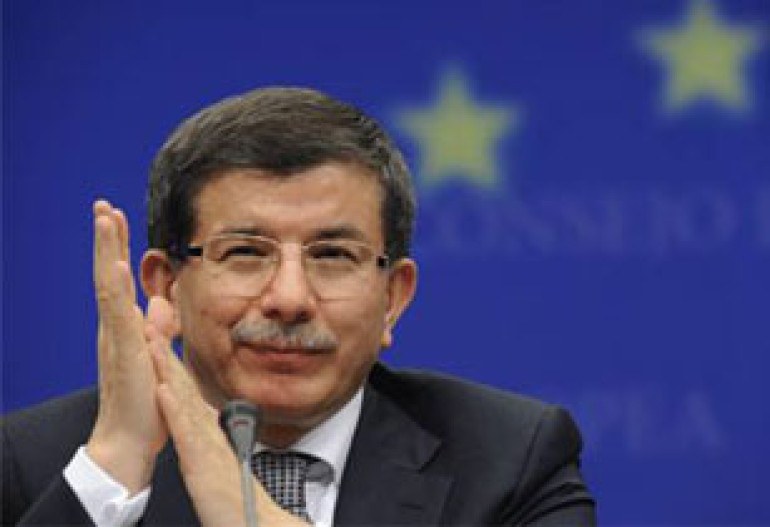 Border with Armenia will not open even temporarily: Davutoglu 