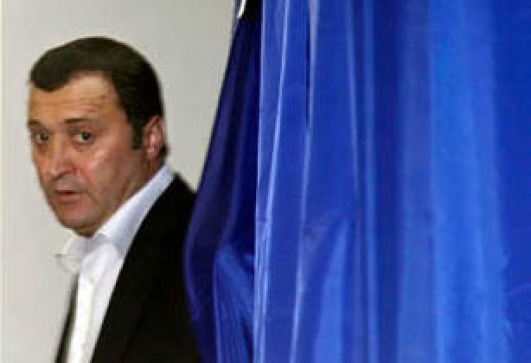 Moldova 'fails to pass' presidential referendum