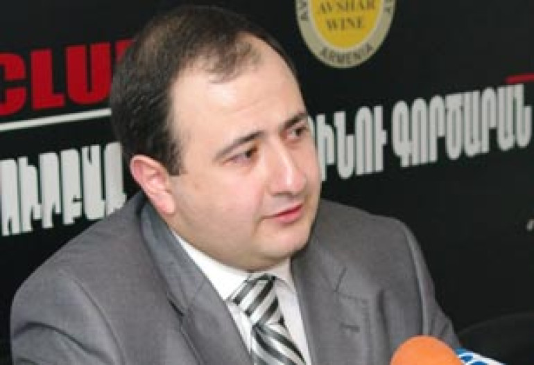 Turks cheated us through Aram Archbishop Ateshyan, says Turkologist 