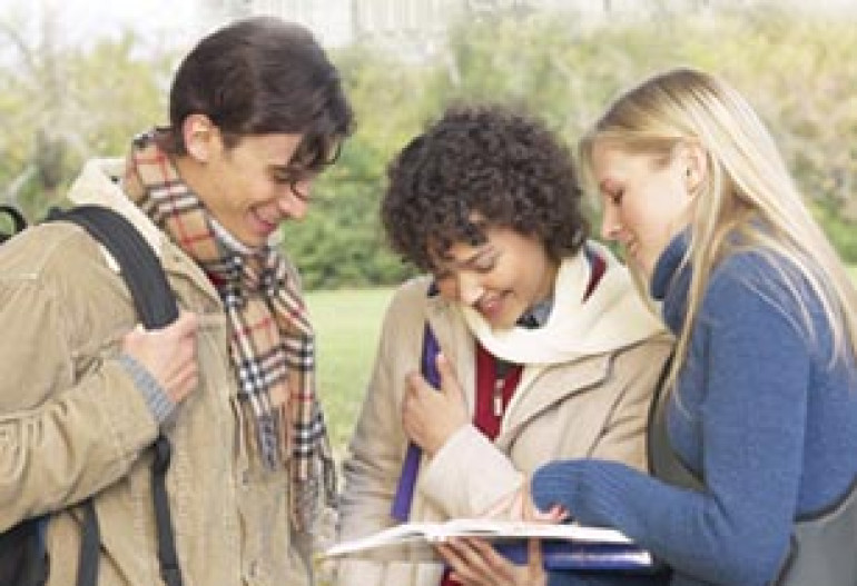 Private institutes of higher education cheat students over resuming new licenses 