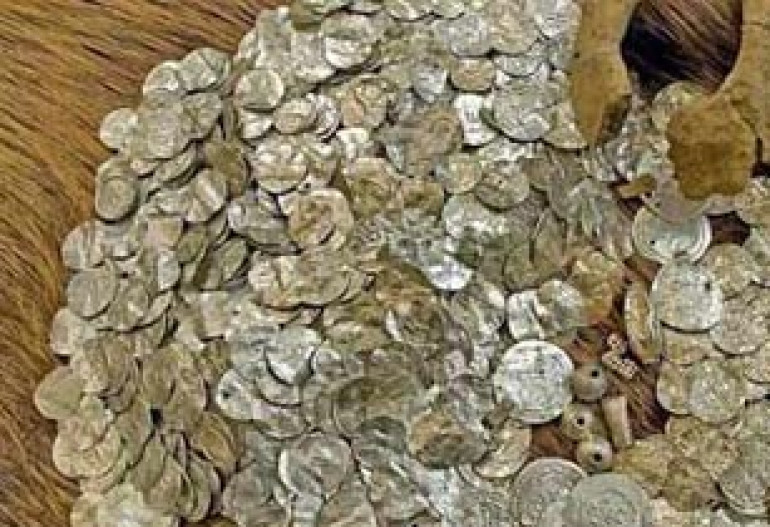 Огромный клад викингов нашли в Эстонии 